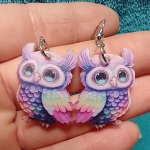 Colorful acrylic owl wire earrings